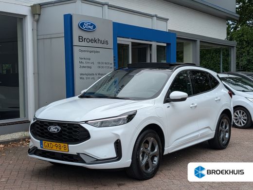 Ford Kuga 2.5 PHEV 243pk ST-Line | Panoramadak | Carplay | Winterpack | Trekhaak (2.100kg Trekgewicht) Ford Kuga 2.5 PHEV 243pk ST-Line | Panoramadak | Carplay | Winterpack | Trekhaak (2.100kg Trekgewicht)