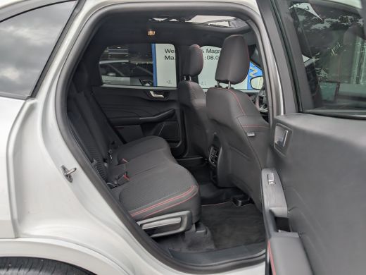 Ford Kuga 2.5 PHEV 243pk ST-Line | Panoramadak | Carplay | Winterpack | Trekhaak (2.100kg Trekgewicht) ActivLease financial lease