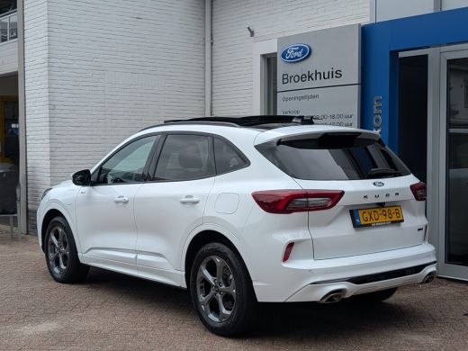 Ford Kuga 2.5 PHEV 243pk ST-Line | Panoramadak | Carplay | Winterpack | Trekhaak (2.100kg Trekgewicht) ActivLease financial lease