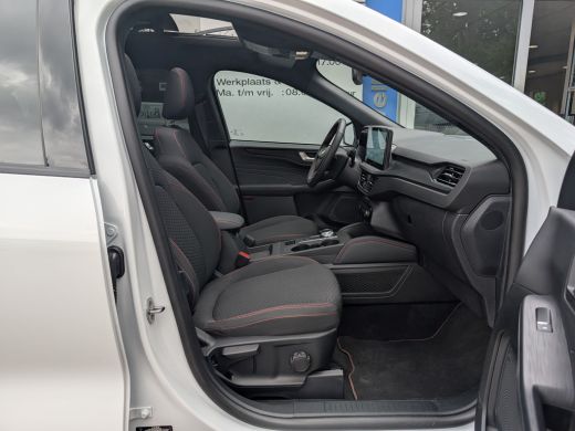 Ford Kuga 2.5 PHEV 243pk ST-Line | Panoramadak | Carplay | Winterpack | Trekhaak (2.100kg Trekgewicht) ActivLease financial lease