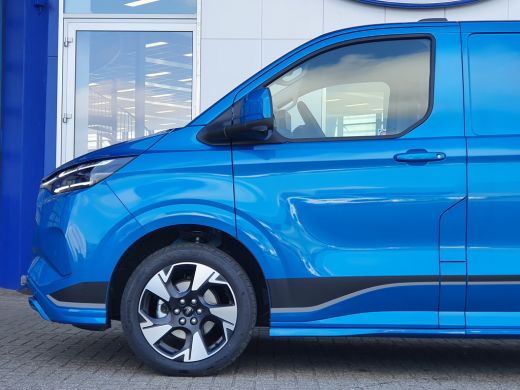 Ford Transit Custom Ford 320 2.5 PHEV L2H1 Sport | Incl. BPM | Driver Assistance Pack | Adaptieve LED | Inklapbare Tr... ActivLease financial lease