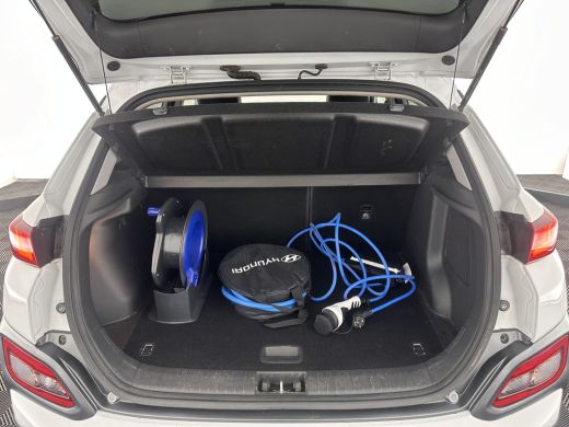 Hyundai KONA EV Premium 64 kWh (INCL-BTW) *FULL-LEATHER | HEAD-UP | FULL-LED | NAVI-FULLMAP | DAB | ADAPTIVE-C... ActivLease financial lease
