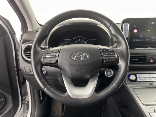 Hyundai KONA EV Premium 64 kWh (INCL-BTW) *FULL-LEATHER | HEAD-UP | FULL-LED | NAVI-FULLMAP | DAB | ADAPTIVE-C... ActivLease financial lease