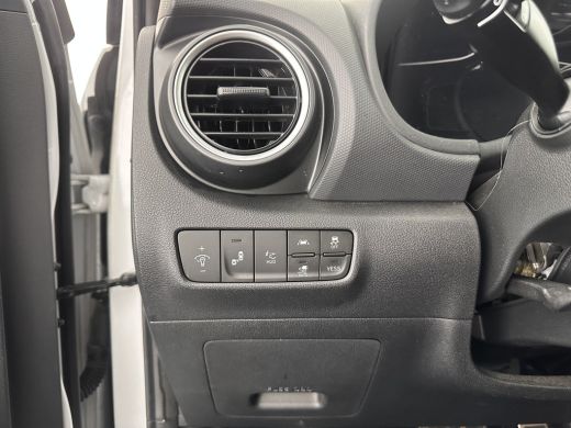 Hyundai KONA EV Premium 64 kWh (INCL-BTW) *FULL-LEATHER | HEAD-UP | FULL-LED | NAVI-FULLMAP | DAB | ADAPTIVE-C... ActivLease financial lease