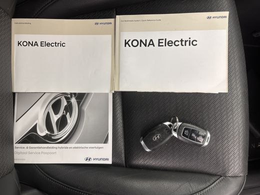 Hyundai KONA EV Premium 64 kWh (INCL-BTW) *FULL-LEATHER | HEAD-UP | FULL-LED | NAVI-FULLMAP | DAB | ADAPTIVE-C... ActivLease financial lease