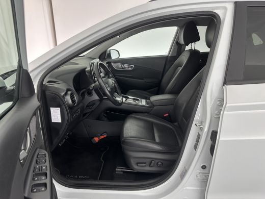 Hyundai KONA EV Premium 64 kWh (INCL-BTW) *FULL-LEATHER | HEAD-UP | FULL-LED | NAVI-FULLMAP | DAB | ADAPTIVE-C... ActivLease financial lease