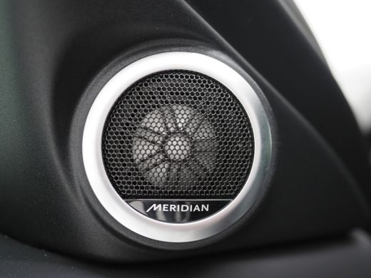 Land Rover Range Rover Evoque Land Rover P300e AWD Autobiography | Head-up | Alcantara hemel | Stoelkoeling/verwarming | Black ... ActivLease financial lease