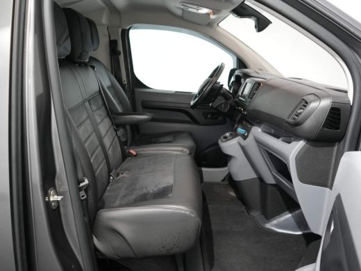 Opel Vivaro 2.0 CDTI L3H1 180pk Automaat | Trekhaak | Climate Control | Camera | Parkeersensoren achter | App... ActivLease financial lease