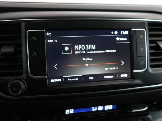 Opel Vivaro 2.0 CDTI L3H1 180pk Automaat | Trekhaak | Climate Control | Camera | Parkeersensoren achter | App... ActivLease financial lease