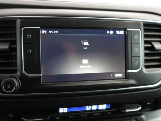 Opel Vivaro 2.0 CDTI L3H1 180pk Automaat | Trekhaak | Climate Control | Camera | Parkeersensoren achter | App... ActivLease financial lease