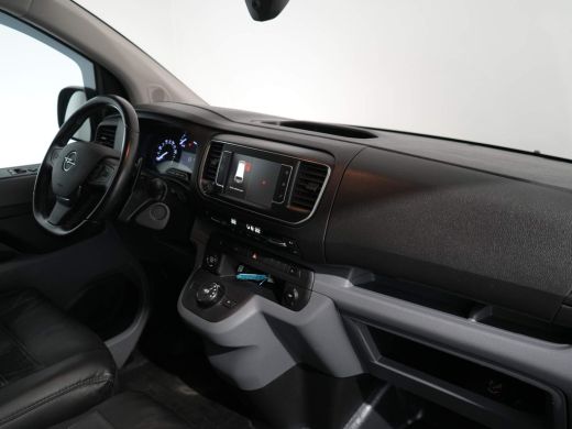 Opel Vivaro 2.0 CDTI L3H1 180pk Automaat | Trekhaak | Climate Control | Camera | Parkeersensoren achter | App... ActivLease financial lease