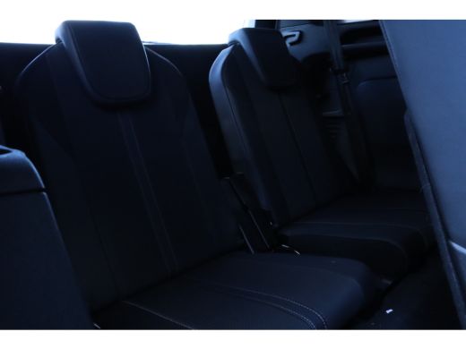 Peugeot 5008 Peugeot 1.2 Hybrid GT | 7-zits | 360' Camera | Adaptieve Cruise | Keyless |  Navi | Carplay ActivLease financial lease