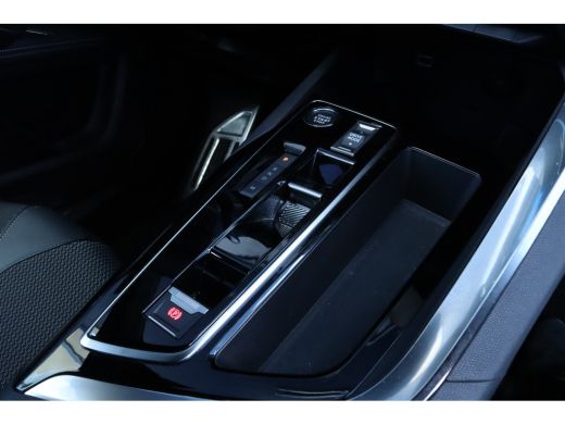 Peugeot 5008 Peugeot 1.2 Hybrid GT | 7-zits | 360' Camera | Adaptieve Cruise | Keyless |  Navi | Carplay ActivLease financial lease