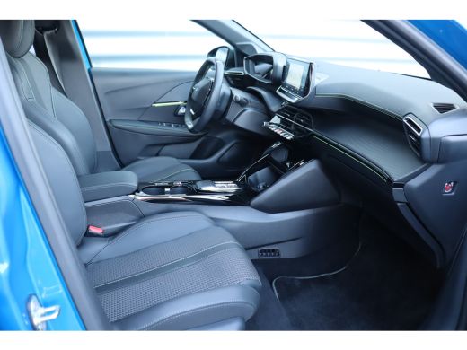 Peugeot e-208 Peugeot EV 136PK GT PACK AUTOMAAT / NAVI / LEDER / CLIMA / PDC / 17" LMV / CAMERA / KEYLESS / WIN... ActivLease financial lease