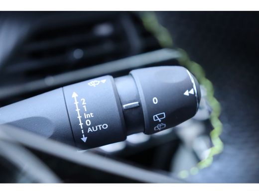 Peugeot e-208 Peugeot EV 136PK GT PACK AUTOMAAT / NAVI / LEDER / CLIMA / PDC / 17" LMV / CAMERA / KEYLESS / WIN... ActivLease financial lease