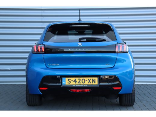 Peugeot e-208 Peugeot EV 136PK GT PACK AUTOMAAT / NAVI / LEDER / CLIMA / PDC / 17" LMV / CAMERA / KEYLESS / WIN... ActivLease financial lease