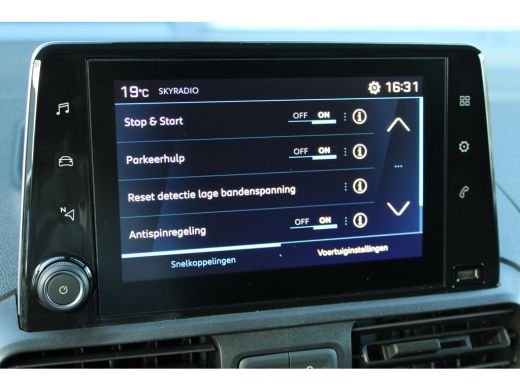 Peugeot Partner 1.5 100 PK | 3-ZITS | 2X SCHUIFDEUR | TREKHAAK | 3-ZITS | 2X SCHUIFDEUR | TREKHAAK ActivLease financial lease