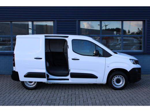 Peugeot Partner 1.5 100 PK | 3-ZITS | 2X SCHUIFDEUR | TREKHAAK | 3-ZITS | 2X SCHUIFDEUR | TREKHAAK ActivLease financial lease