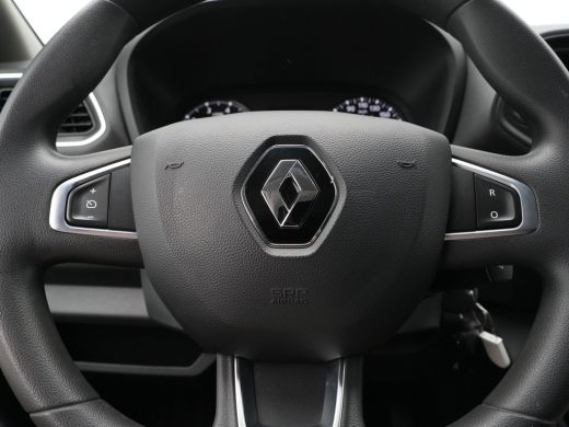 Renault Master T35 2.3 dCi 135 L2H2 Work Edition Navigatie Camera Trekhaak Imperial Carplay ActivLease financial lease