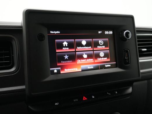 Renault Master T35 2.3 dCi 135 L2H2 Work Edition Navigatie Camera Trekhaak Imperial Carplay ActivLease financial lease