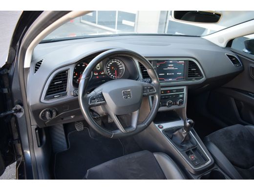 Seat León ST 1.5 TSI Style Ultimate Edition | Apple CarPlay | Leer/ Alcantara | Camera | Climate ActivLease financial lease