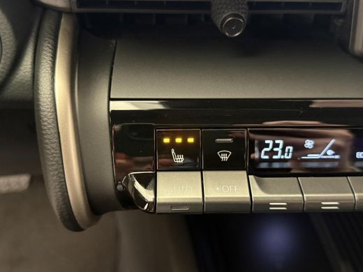 Toyota C-HR 2.0 Plug-in Hybrid 220 Executive **NIEUWE AUTO/ PLUS PACK/ DIRECT LEVERBAAR** ActivLease financial lease