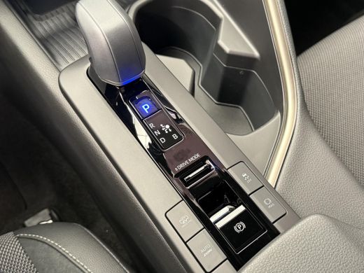 Toyota C-HR 2.0 Plug-in Hybrid 220 Executive **NIEUWE AUTO/ PLUS PACK/ DIRECT LEVERBAAR** ActivLease financial lease