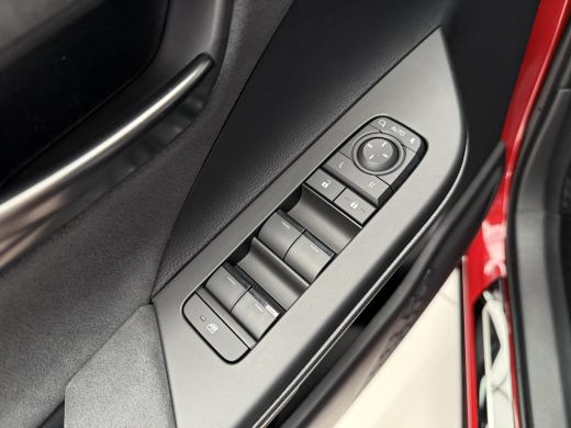 Toyota C-HR 2.0 Plug-in Hybrid 220 Executive **NIEUWE AUTO/ PLUS PACK/ DIRECT LEVERBAAR** ActivLease financial lease