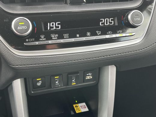 Toyota Corolla Cross Hybrid 200 Dynamic | Navigatie | Stoel- + stuurverwarming | Carplay | Adaptieve cruise control | ActivLease financial lease