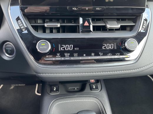 Toyota Corolla Touring Sports Hybrid 140 Dynamic | Apple CarPlay/Android auto | Achteruitrijcamera | Stoel en stuurverwarming ActivLease financial lease