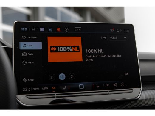 Volkswagen Golf Volkswagen R-Line Edition Inclusief €2000,- inruilvoordeel | | 'App-Connect' draadloze smartphone... ActivLease financial lease