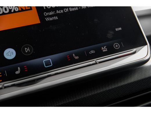 Volkswagen Golf Volkswagen R-Line Edition Inclusief €2000,- inruilvoordeel | | 'App-Connect' draadloze smartphone... ActivLease financial lease