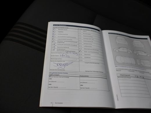 Volkswagen GOLF Variant 1.6 TDI 110 PK ALLSTAR *BTW* + TREKHAAK / NAVIGATIE / LMV ActivLease financial lease