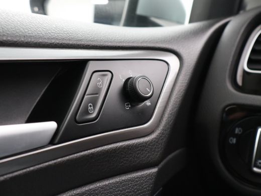 Volkswagen GOLF Variant 1.6 TDI 110 PK ALLSTAR *BTW* + TREKHAAK / NAVIGATIE / LMV ActivLease financial lease