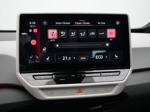 Volkswagen ID.3 First Plus 58 kWh Navigatie Camera iQ Light Stoelverwarming 220 ActivLease financial lease