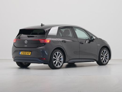 Volkswagen ID.3 First Plus 58 kWh Navigatie Camera iQ Light Stoelverwarming 220 ActivLease financial lease