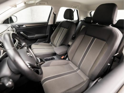 Volkswagen T-Roc 1.5 TSI Sport 150Pk Automaat (APPLE CARPLAY, GROOT NAVI, CLIMATE, ADAPTIVE CRUISE, SPORTSTOELEN, ... ActivLease financial lease