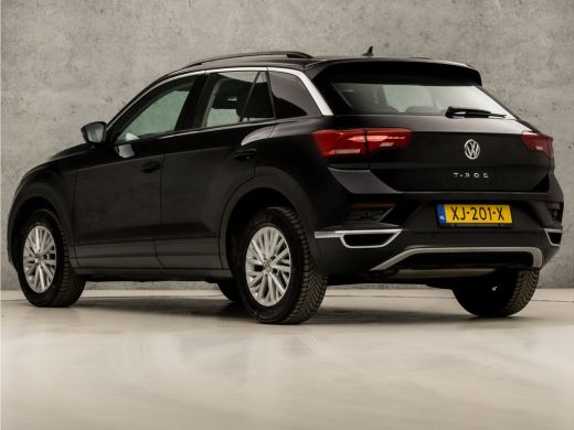 Volkswagen T-Roc 1.5 TSI Sport 150Pk Automaat (APPLE CARPLAY, GROOT NAVI, CLIMATE, ADAPTIVE CRUISE, SPORTSTOELEN, ... ActivLease financial lease