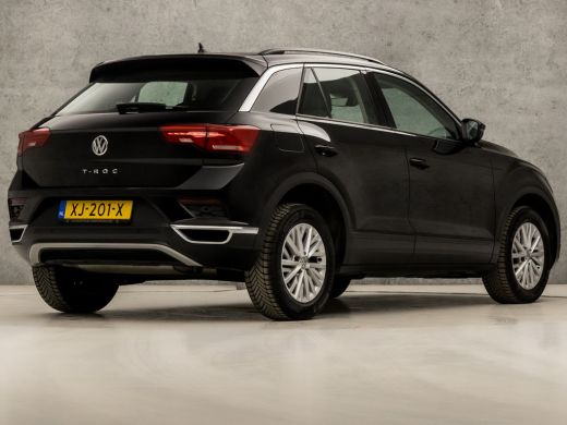 Volkswagen T-Roc 1.5 TSI Sport 150Pk Automaat (APPLE CARPLAY, GROOT NAVI, CLIMATE, ADAPTIVE CRUISE, SPORTSTOELEN, ... ActivLease financial lease