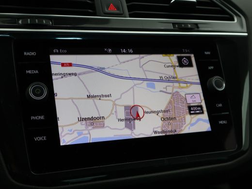 Volkswagen Tiguan 1.5 TSI 150 PK ACT DSG R-LINE HIGHLINE + TREKHAAK | VIRTUAL COCKPIT | ADAPTIVE CRUISE ActivLease financial lease
