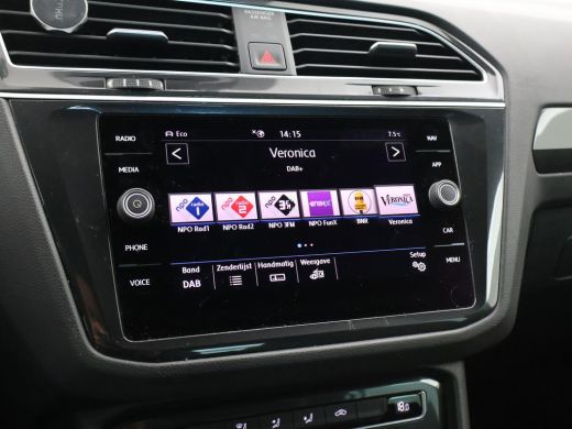 Volkswagen Tiguan 1.5 TSI 150 PK ACT DSG R-LINE HIGHLINE + TREKHAAK | VIRTUAL COCKPIT | ADAPTIVE CRUISE ActivLease financial lease