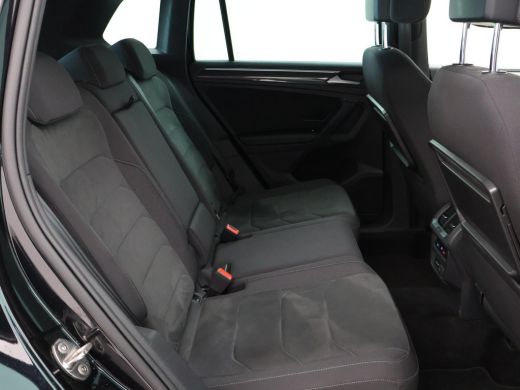 Volkswagen Tiguan 1.5 TSI 150 PK ACT DSG R-LINE HIGHLINE + TREKHAAK | VIRTUAL COCKPIT | ADAPTIVE CRUISE ActivLease financial lease