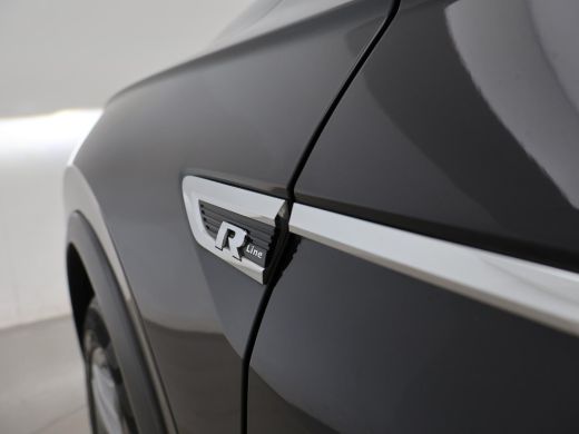 Volkswagen Tiguan 1.5 TSI 150 PK ACT DSG R-LINE HIGHLINE + TREKHAAK | VIRTUAL COCKPIT | ADAPTIVE CRUISE ActivLease financial lease
