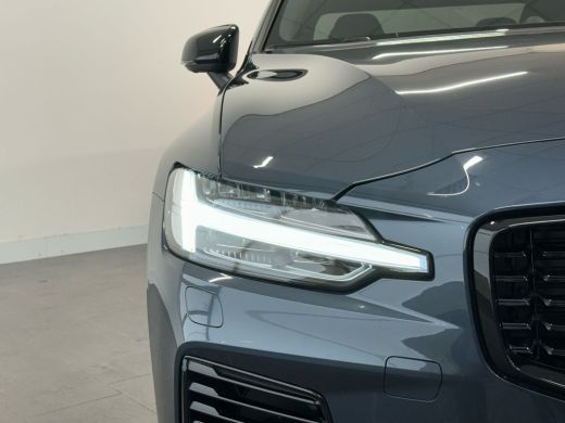 Volvo  S60 Volvo Recharge T6 AWD Ultimate Dark | Bowers & Wilkins | 360o Camera | Trekhaak | 20"Lichtmetaal ... ActivLease financial lease