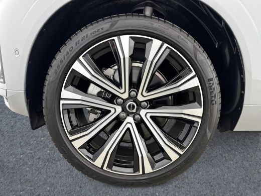 Volvo  XC60 T6 Recharge AWD Plus Bright | 21" | 360 Camera | Panoramadak | Elektr. verst. stoelen | Stoel/stu... ActivLease financial lease
