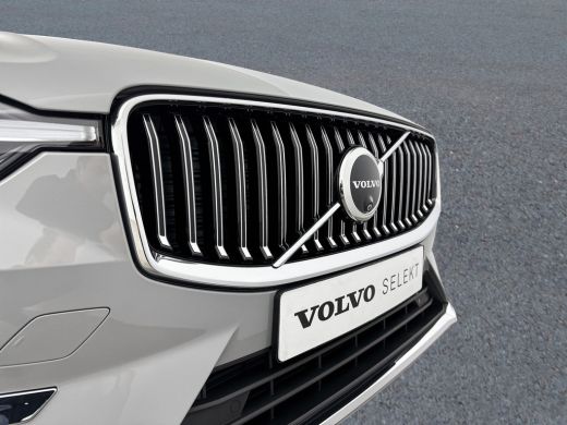 Volvo  XC60 T6 Recharge AWD Plus Bright | 21" | 360 Camera | Panoramadak | Elektr. verst. stoelen | Stoel/stu... ActivLease financial lease