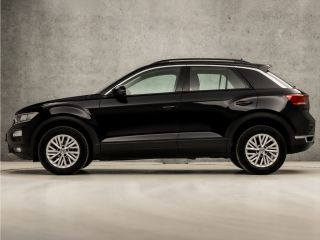 Volkswagen T-Roc 1.5 TSI Sport 150Pk Automaat (APPLE CARPLAY, GROOT NAVI, CLIMATE, ADAPTIVE CRUISE, SPORTSTOELEN, ...