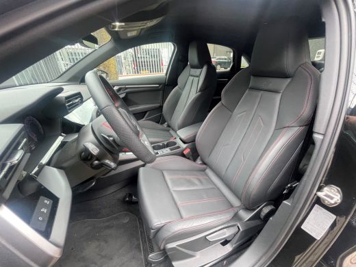 Audi A3 Limousine 35 TFSI S edition | 150 PK/19 inch velgen/Camera achter/Adaptieve cruise control/ | Opt... ActivLease financial lease
