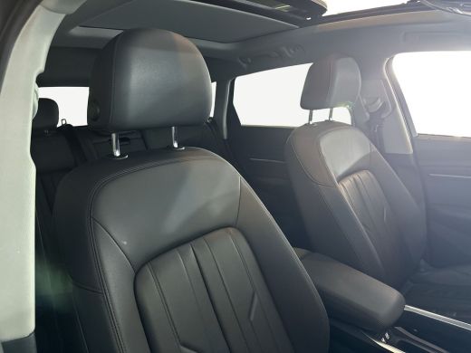 Audi e-tron e-tron 50 quattro Launch edition plus 71 kWh / MMI navigatie plus / Adaptive cruise control / Aud... ActivLease financial lease