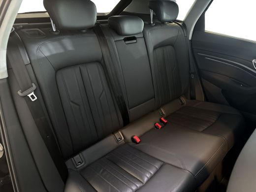 Audi e-tron e-tron 50 quattro Launch edition plus 71 kWh / MMI navigatie plus / Adaptive cruise control / Aud... ActivLease financial lease